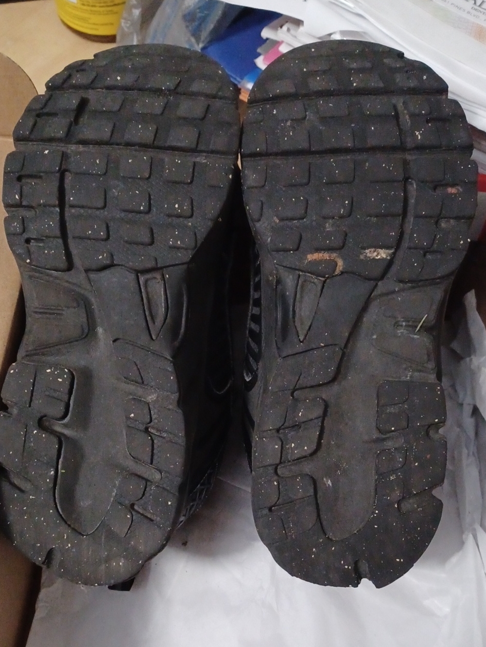 Nike Vomero 5 Preschool Black Athletic Sneakers For Kids Size 2.5Y - Picture 11 of 12